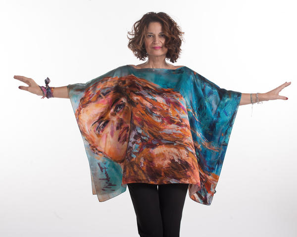 Poncho non guardarsi indietro - davanti - Opere da indossare - Milena Tortorelli