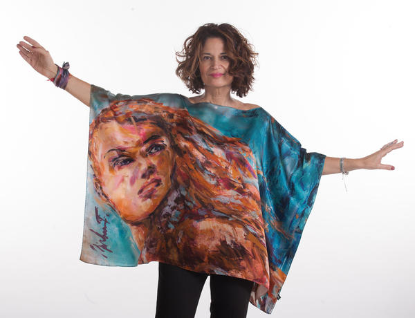 Poncho non guardarsi indietro - davanti - Opere da indossare - Milena Tortorelli